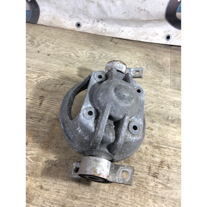 Кронштейн опоры амортизатора (подвеска) Volkswagen Touareg 7L 2004 3.2 7L0512301C