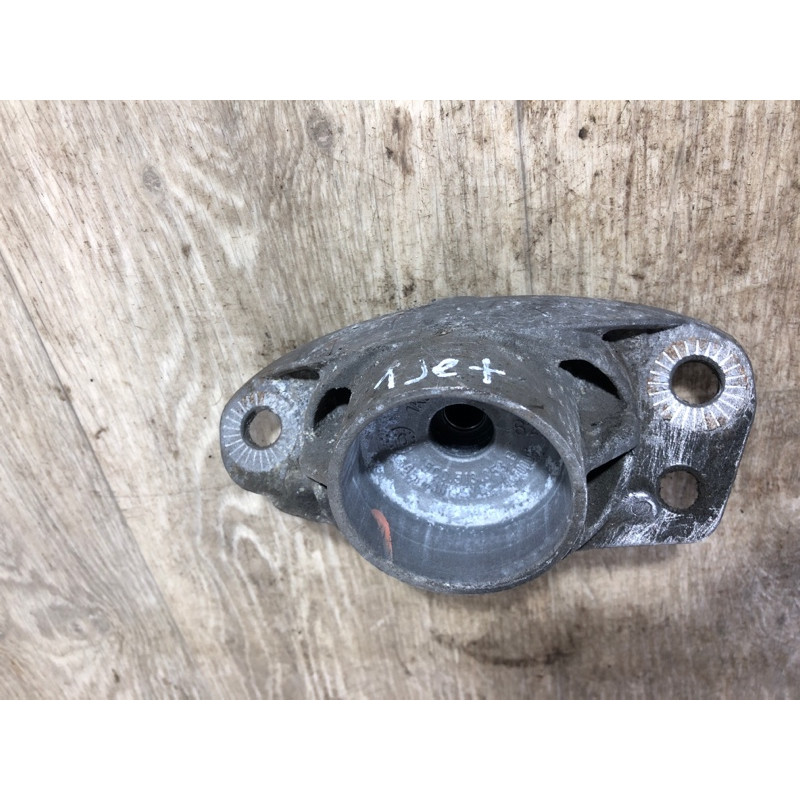 Опора стойки (подвеска) Volkswagen Jetta MK6 2011 2.0 1k0513353g