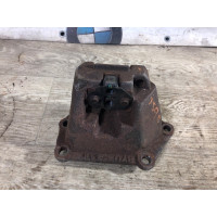 Кріплення подушки двигуна