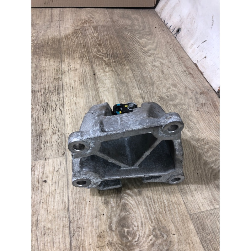 Кронштейн КПП (трансмиссия) Hyundai Sonata LF 2015 2.4 452113BDG0