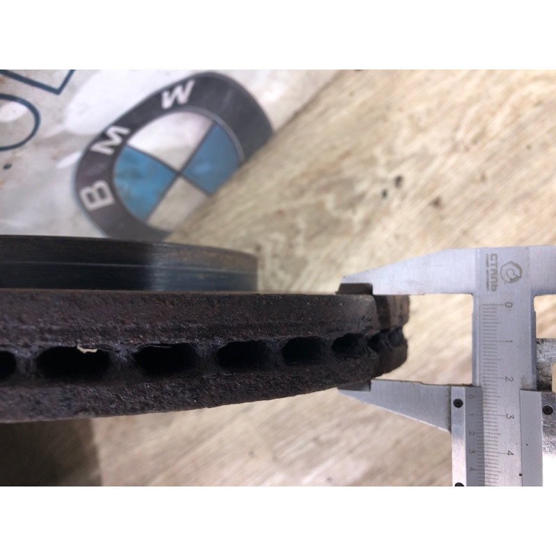 Гальмівний диск (гальмівна система) Nissan Juke F15 2011 1.6 402061KC1A