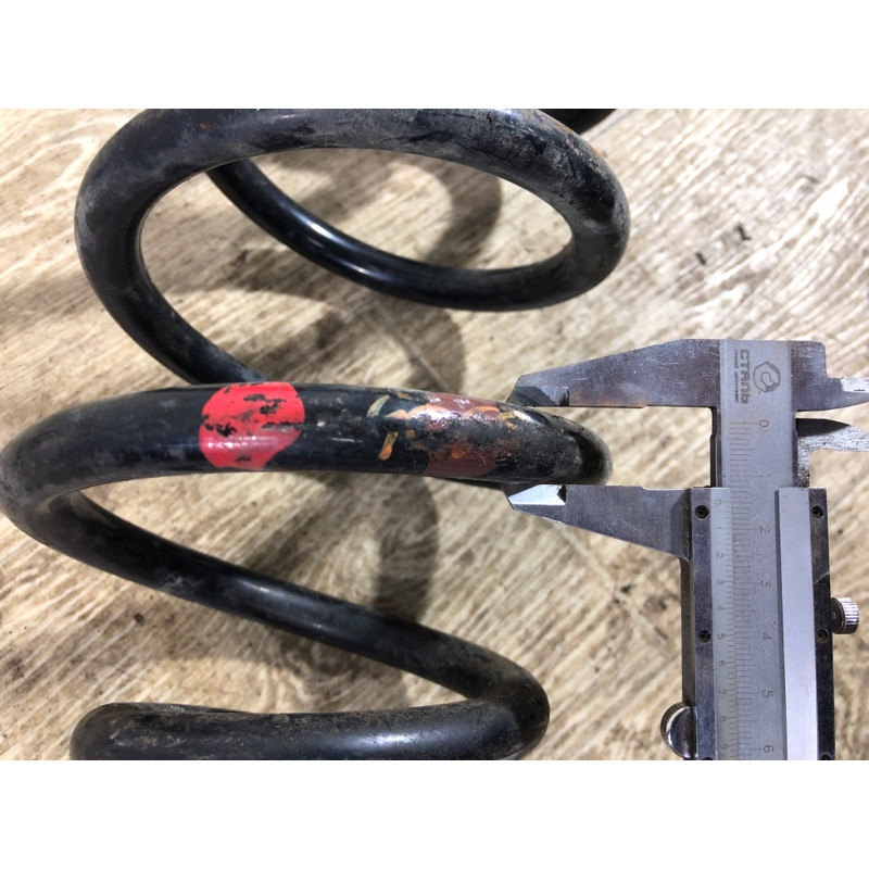 Пружина подвески (подвеска) Nissan Juke F15 2011 1.6 550201KD0A