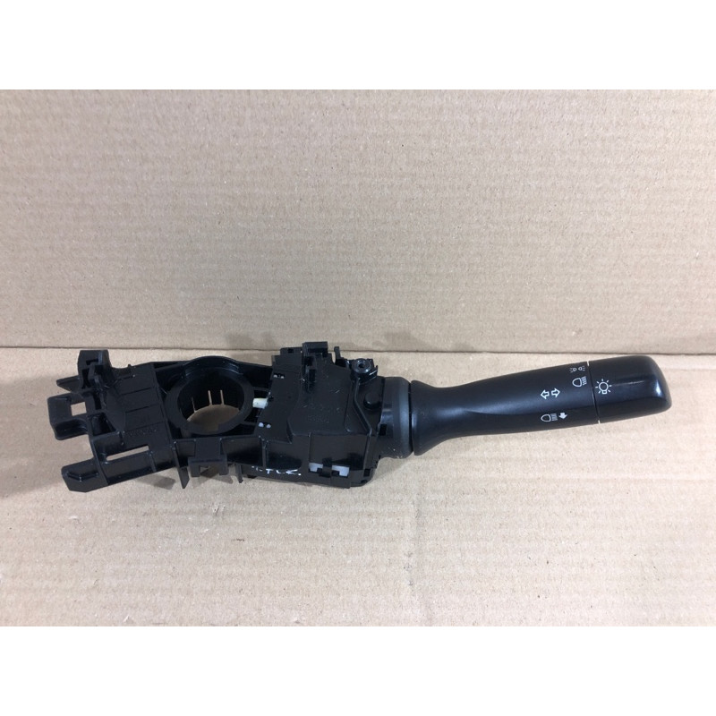 Перемикач поворотів (електрика) Subaru Forester SJ 2016 2.5 83115FJ040