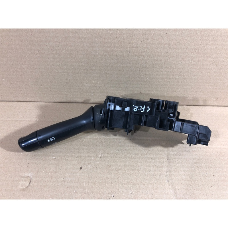 Перемикач поворотів (електрика) Subaru Forester SJ 2016 2.5 83115FJ040