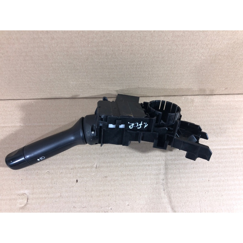 Перемикач поворотів (електрика) Subaru Forester SJ 2016 2.5 83115FJ040