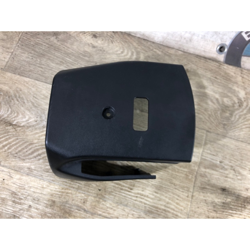 Кожух рулевой колонки нижний (салон) CHEVROLET Volt 1 2012 1.4 22798899