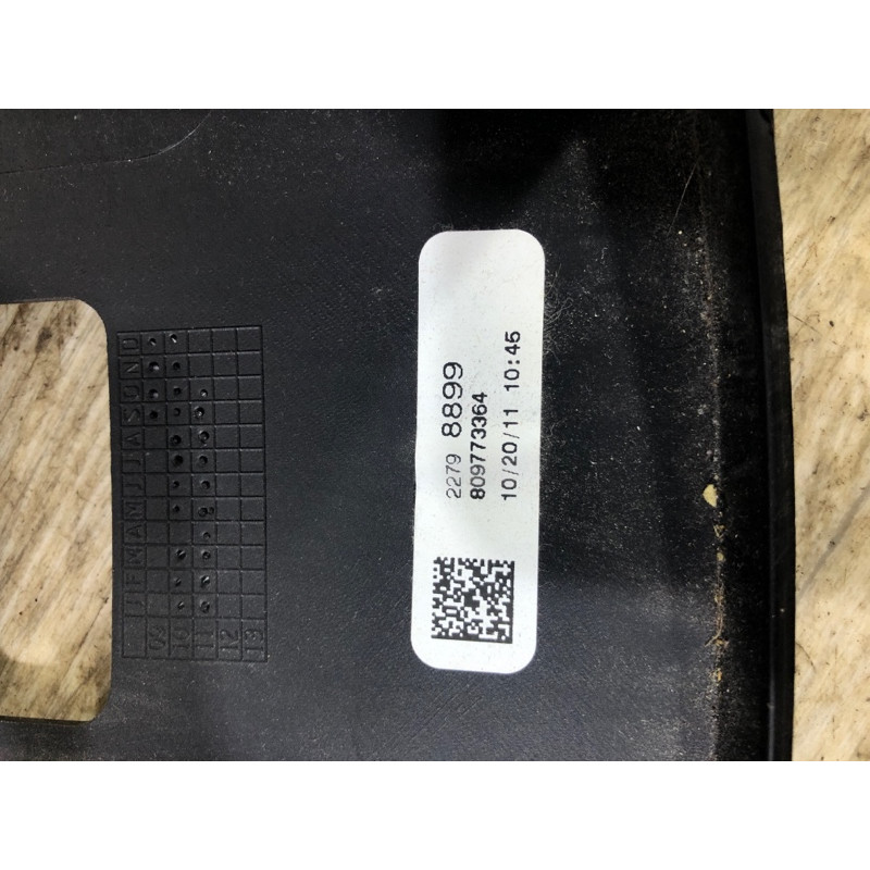 Кожух рулевой колонки нижний (салон) CHEVROLET Volt 1 2012 1.4 22798899