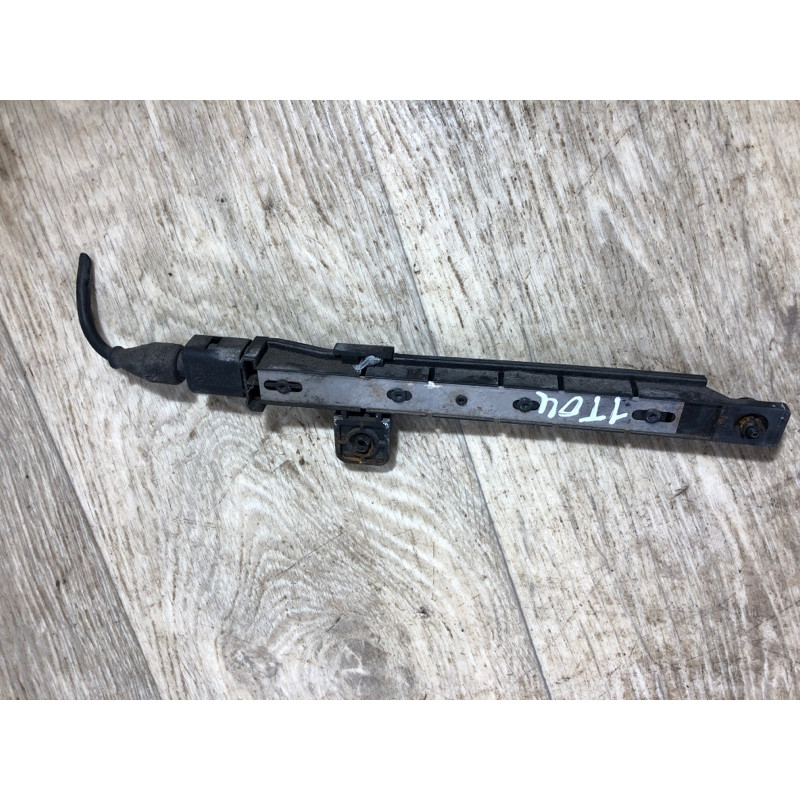 Антенна (электрика) Volkswagen Touareg 7L 2004 3.2 4d0907277