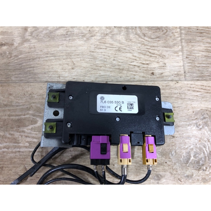 Усилитель антенны (электрика) Volkswagen Touareg 7L 2004 3.2 7l6035530b
