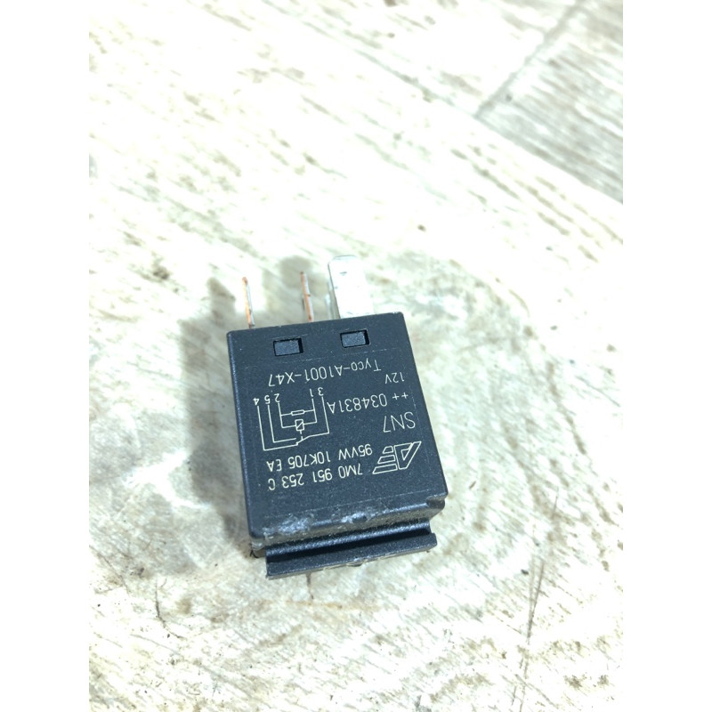 Реле (электрика) Volkswagen Touareg 7L 2004 3.2 7m0951253c