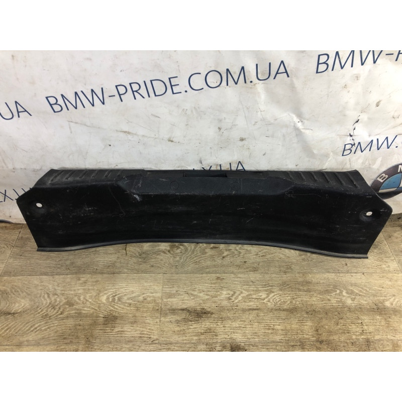 Накладка замка крышки багажника (салон) FORD Focus MK3 2014 2.0 bm51f40352adw