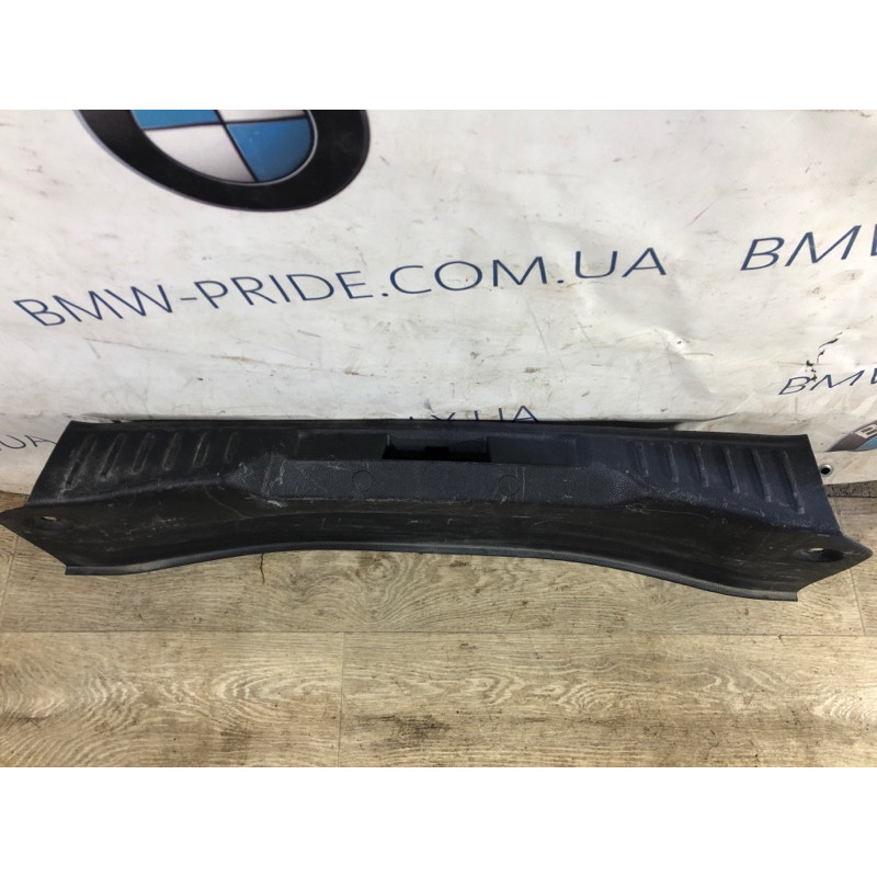 Накладка замка крышки багажника (салон) FORD Focus MK3 2014 2.0 bm51f40352adw