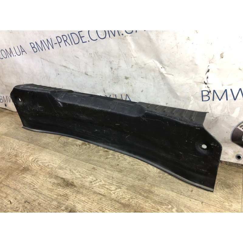 Накладка замка крышки багажника (салон) FORD Focus MK3 2014 2.0 bm51f40352adw