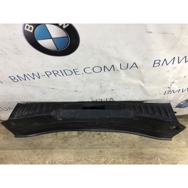 Накладка замка крышки багажника (салон) FORD Focus MK3 2014 2.0 bm51f40352adw