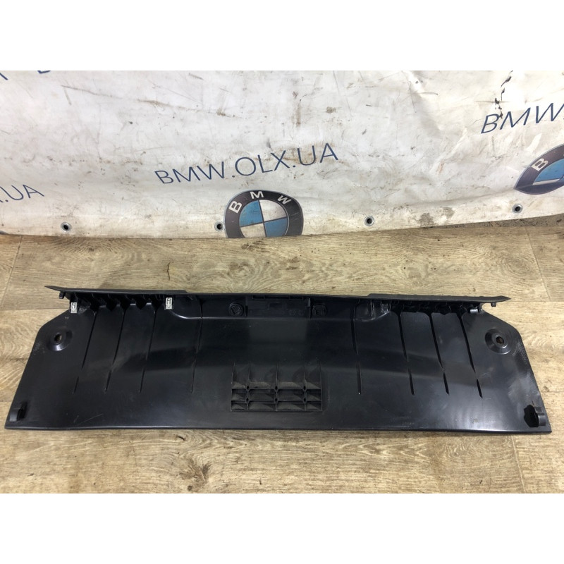 Накладка замка крышки багажника (салон) FORD Focus MK3 2014 2.0 bm51f40352adw