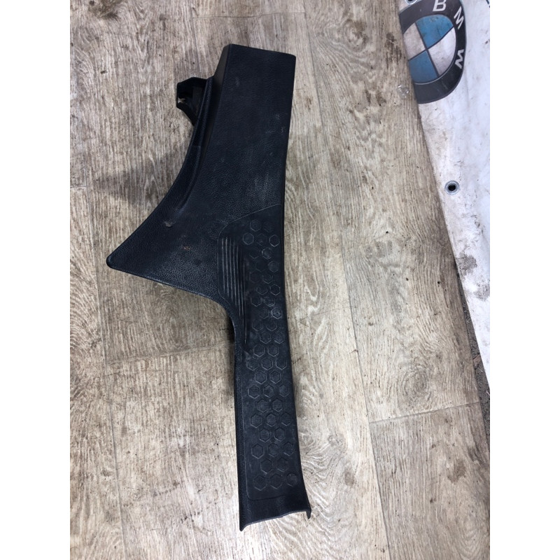 Накладка на порог (кузов и элементы) Subaru Forester SJ 2016 2.5 94061SG010VH