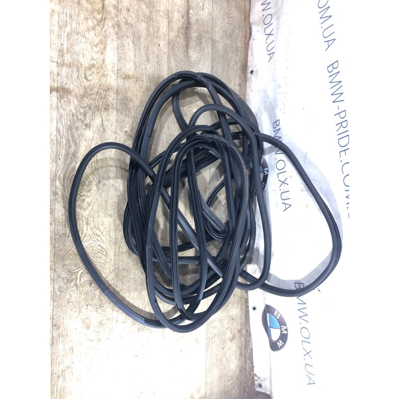 Ущільнювач (кузов і елементи) Nissan Juke F15 2011 1.6