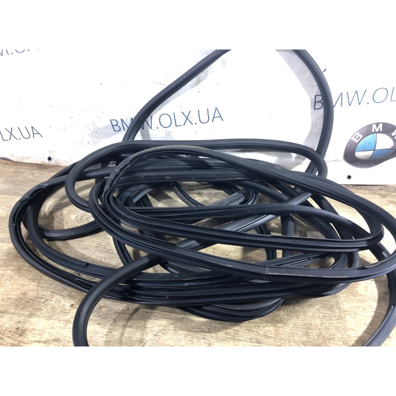 Ущільнювач (кузов і елементи) Nissan Juke F15 2011 1.6