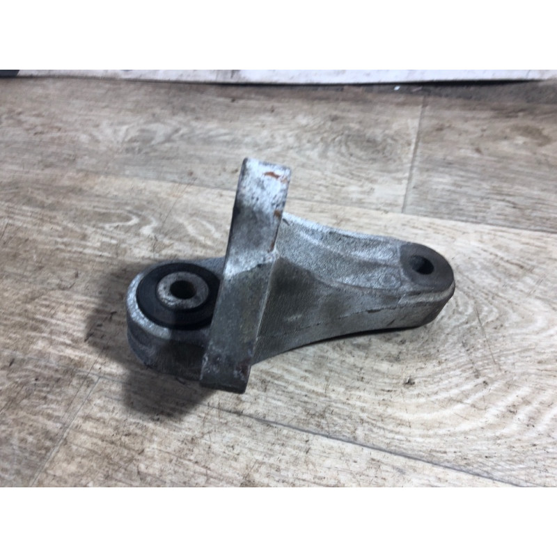 Кронштейн КПП (трансмиссия) FORD Focus MK3 2015 2.0 BV6Z-6E042-A