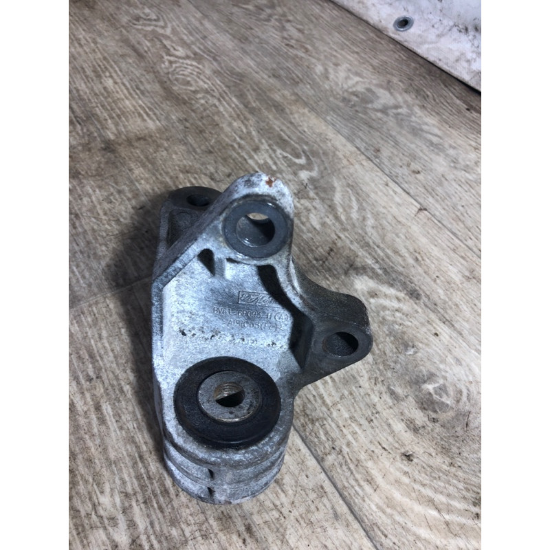 Кронштейн КПП (трансмиссия) FORD Focus MK3 2015 2.0 BV6Z-6E042-A