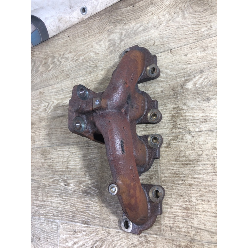 Коллектор выпускной (выпускная система) Nissan Juke F15 2011 1.6 140041KC0C