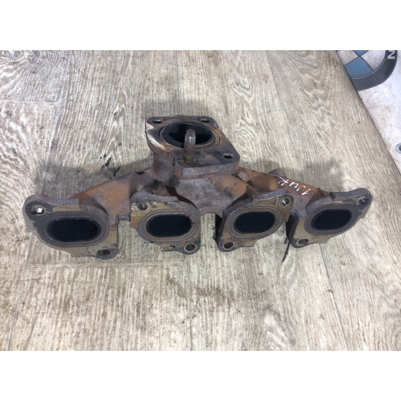 Коллектор выпускной (выпускная система) Nissan Juke F15 2011 1.6 140041KC0C