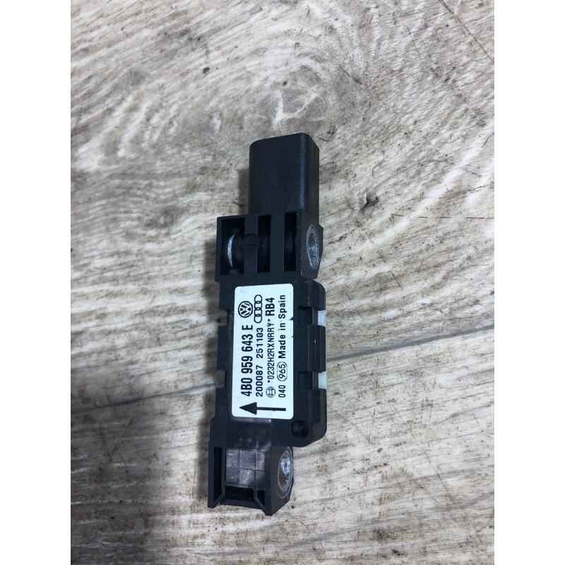 Датчик удара (электрика / датчики) Volkswagen Touareg 7L 2004 3.2 4b0959643e