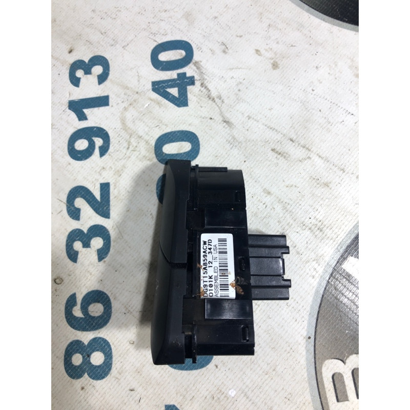 Кнопка автопарковки (электрика / кнопки) FORD Fusion MK5 2013 2.0 Hybrid DG9Z-13D730-CA