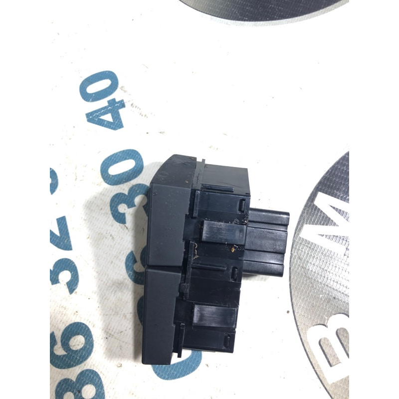 Кнопка автопарковки (электрика / кнопки) FORD Fusion MK5 2013 2.0 Hybrid DG9Z-13D730-CA