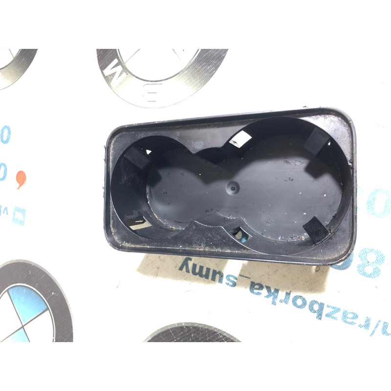 Підстаканник (салон) Volkswagen Touareg 7L 2004 3.2 7L6858602A