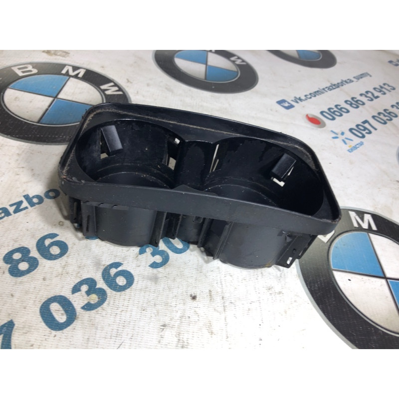 Підстаканник (салон) Volkswagen Touareg 7L 2004 3.2 7L6858602A