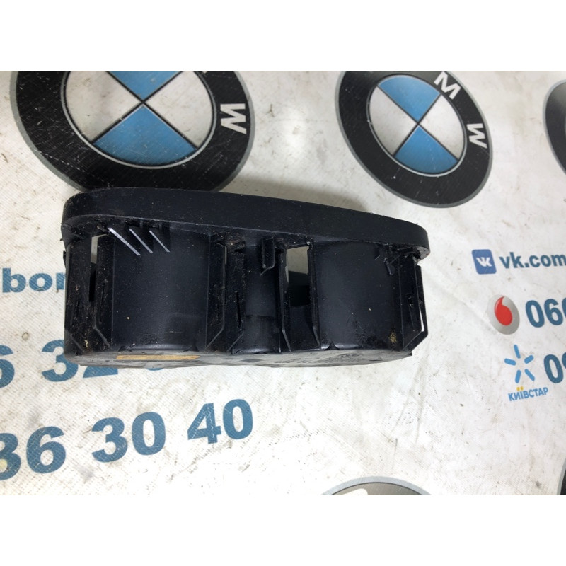 Підстаканник (салон) Volkswagen Touareg 7L 2004 3.2 7L6858602A