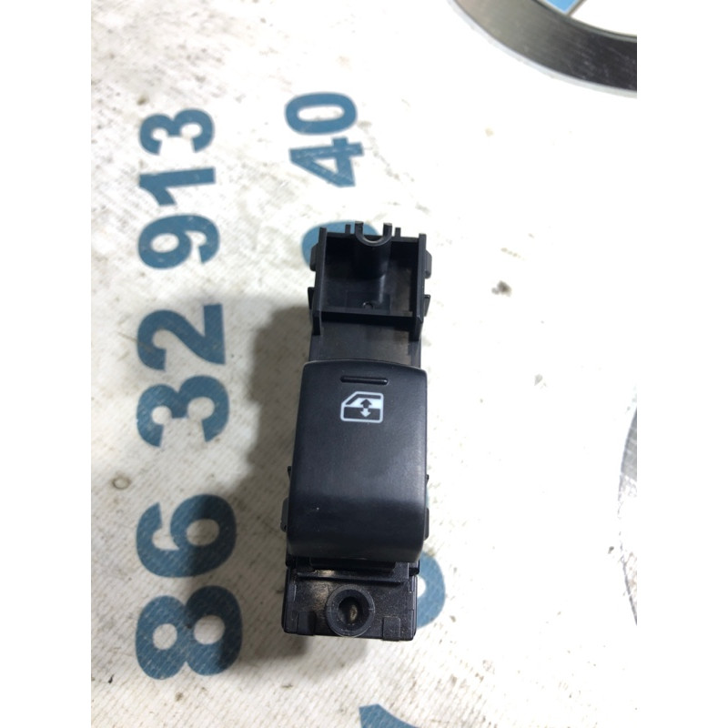 Кнопка стеклоподъемника (электрика / кнопки) Subaru Forester SJ 2016 2.5 83071sg100