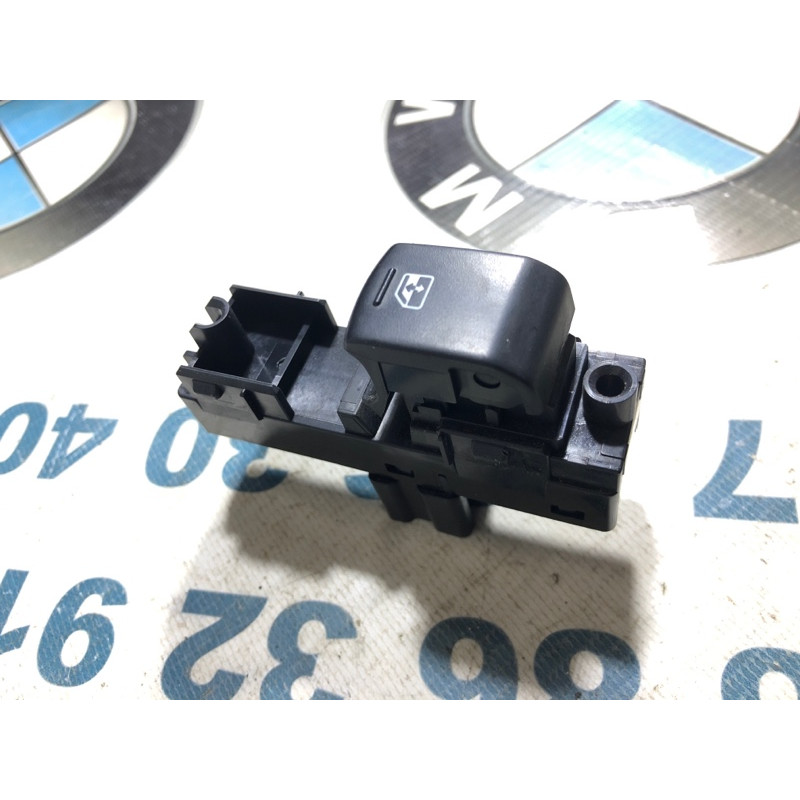 Кнопка стеклоподъемника (электрика / кнопки) Subaru Forester SJ 2016 2.5 83071sg100
