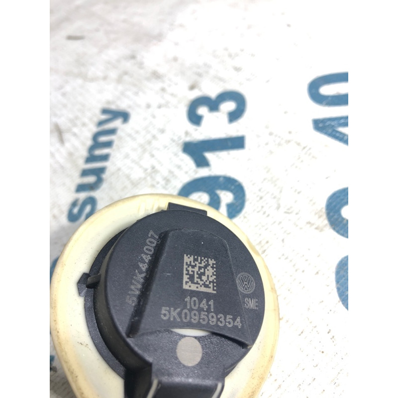 Датчик удара (электрика / датчики) Volkswagen Jetta MK6 2011 2.0 5k0959354