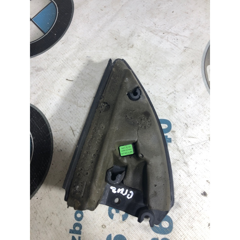 Молдинг двери (уголок) внутренний (кузов и элементы) CHEVROLET Cruze J300 2012 1.8 9179575