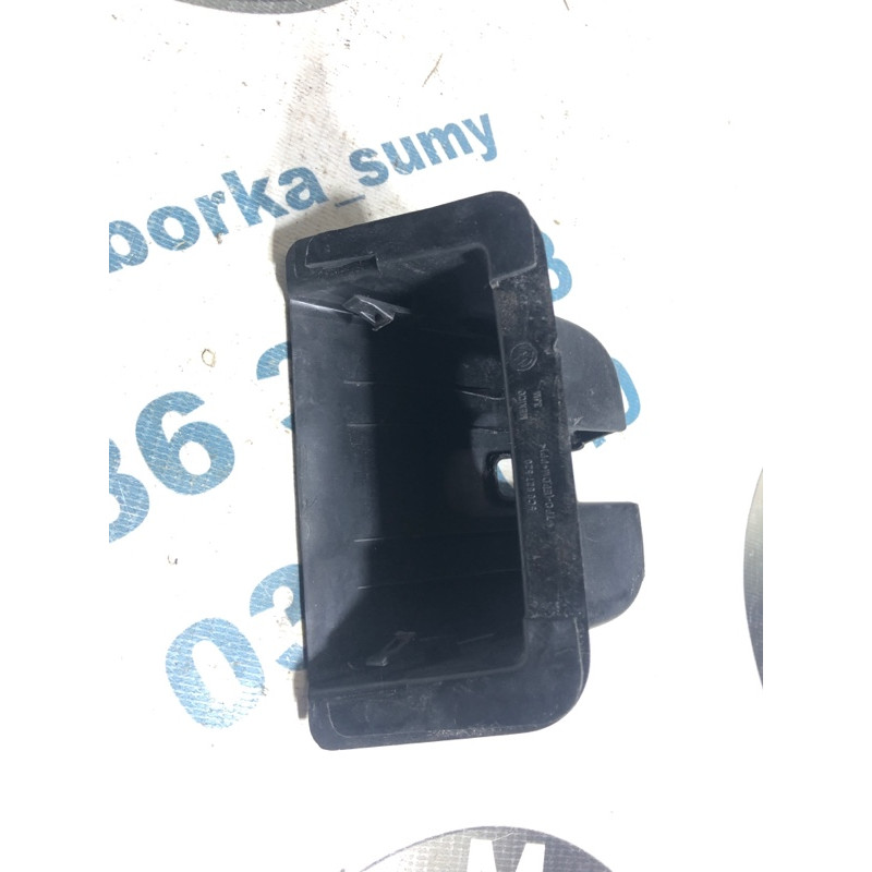 Накладка замка крышки багажника (салон) Volkswagen Jetta MK6 2011 2.0 5c6827520