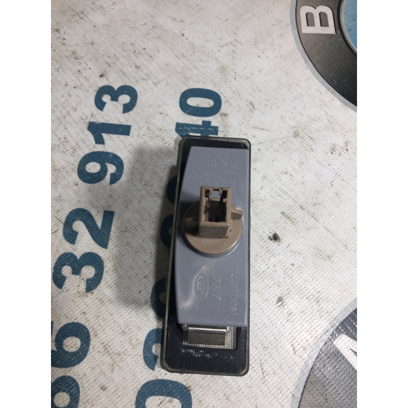 Плафон подсветки номера (оптика) Hyundai Sonata LF 2015 2.4 92501C1000