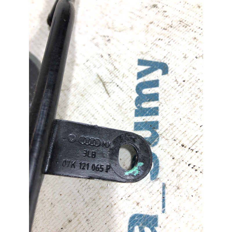 Трубка системы охлаждения (система охлаждения) Volkswagen Passat B7 2013 2.5 07k121065p