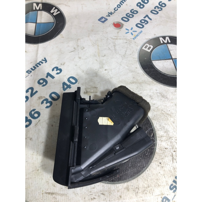 Дефлектор воздуховода (салон) BMW 3-series E46 2001 M54B30 64228361897