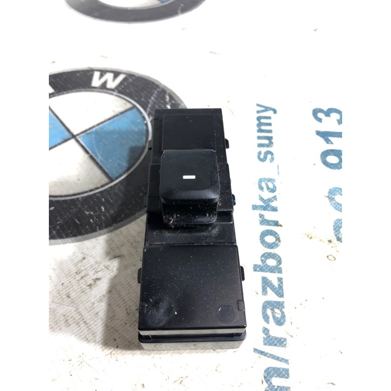 Кнопка стеклоподъемника (электрика / кнопки) Hyundai Sonata LF 2015 2.4 93580c1000