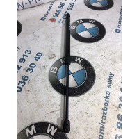 Амортизатор капота