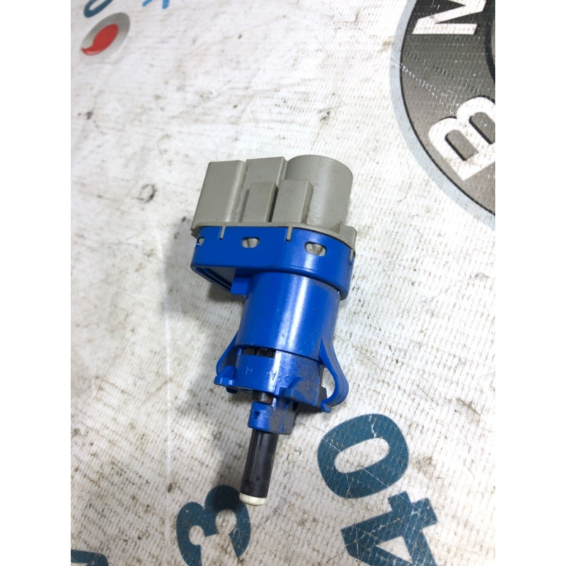 Концевик педали тормоза (электрика / датчики) FORD Focus MK3 2014 2.0 bt4t9g854aa