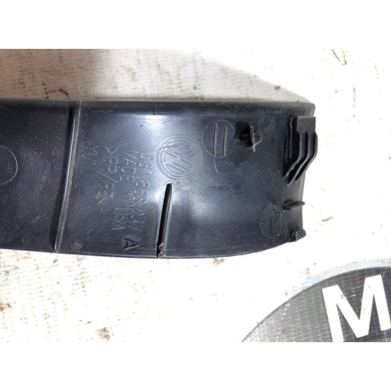 Накладки прочие (салон) Volkswagen Passat B7 2013 2.5 561868237a