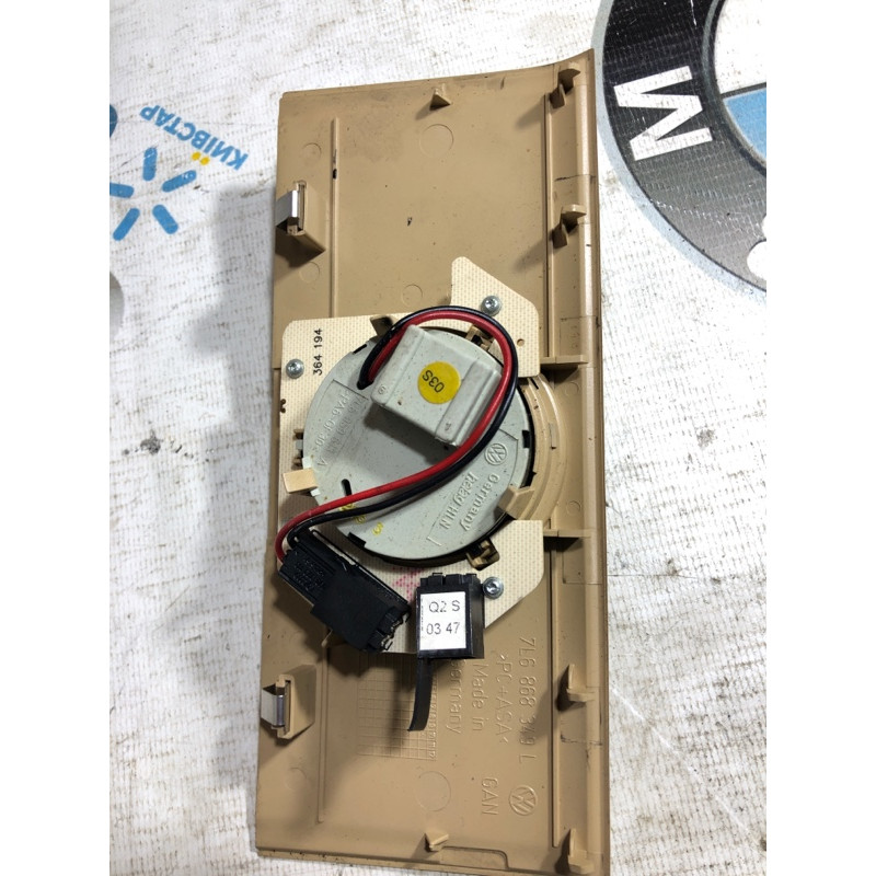 Кнопка сдвижной крышки люка (электрика / кнопки) Volkswagen Touareg 7L 2004 3.2 7l6959613a