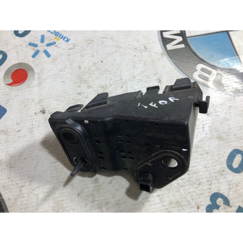 Крепление бампера (кузов и элементы) Subaru Forester SJ 2016 2.5 57707sg060