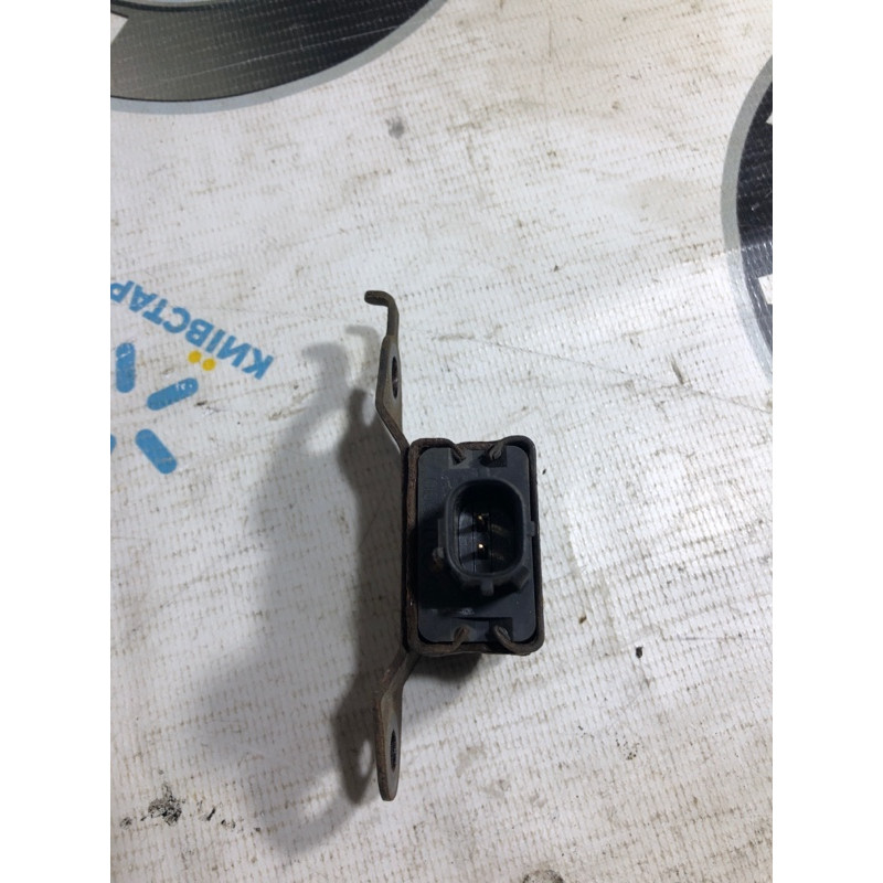 Датчик удара (электрика / датчики) Lexus RX XU30 2007 3.0 1MZ-FE 8917335060