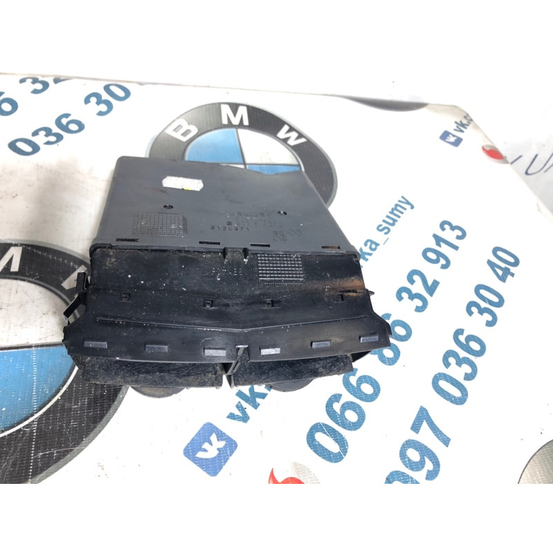 Дефлектор воздуховода (салон) Volkswagen Touareg 7L 2004 3.2 7l6819203c