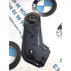 Кронштейн подрамника