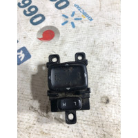 Кнопка регулировки зеркала